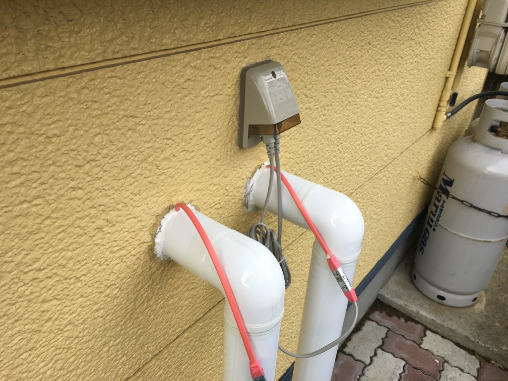 大崎市古川 紫外線で傷んだ保温材を巻き直し他(*^^)v