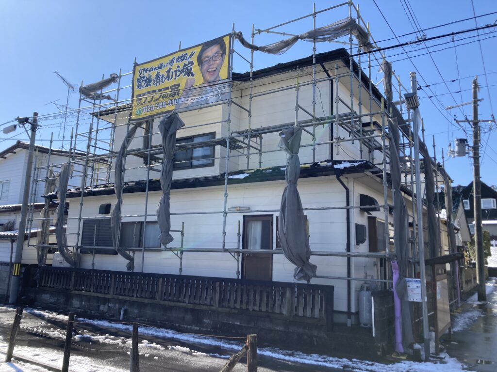 遠田郡美里町　K様邸　屋根・破風板塗装工事①　