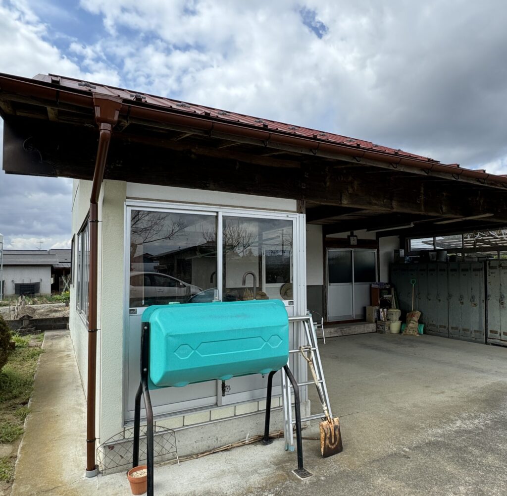 栗原市金成　S様邸　母屋・納屋雨樋交換🔧