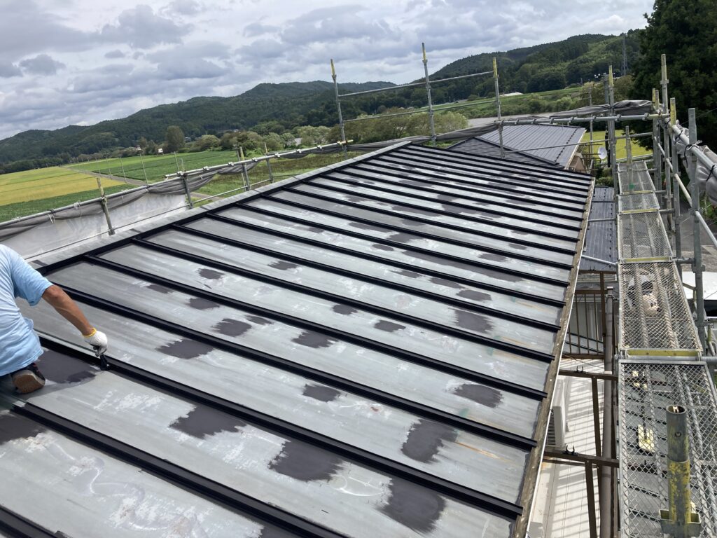登米市中田町 S様邸 屋根外壁塗装②