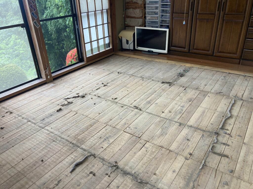 一関市花泉 I様邸 屋根塗装・和室改修工事①