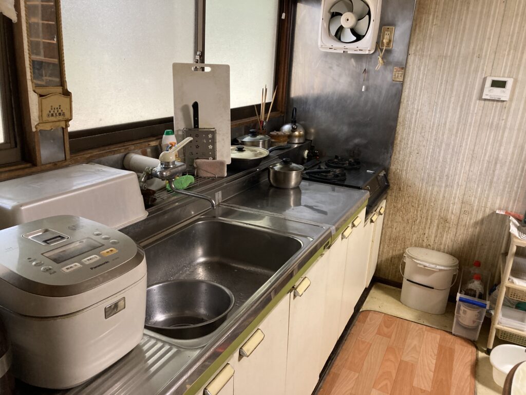 栗原市 キッチン交換・床張替 コメント