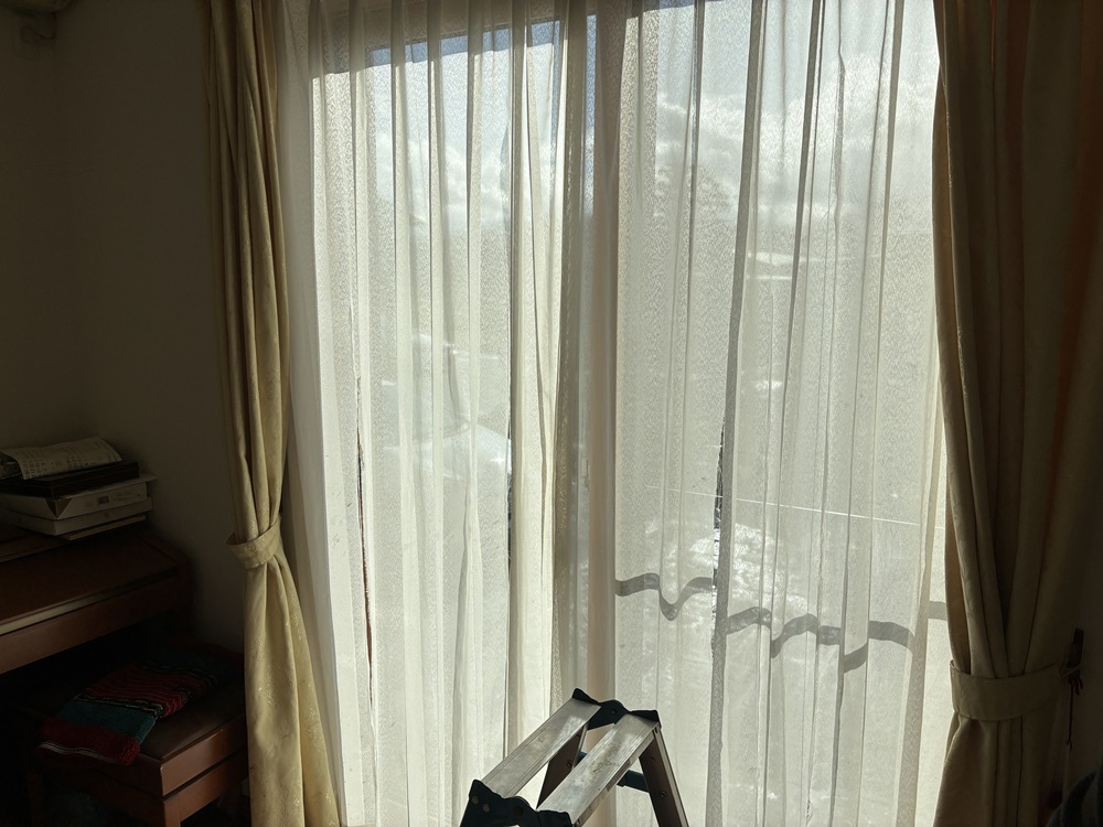 栗原市　レースカーテン掛け替え